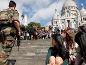 Turistas en terrorismo francia