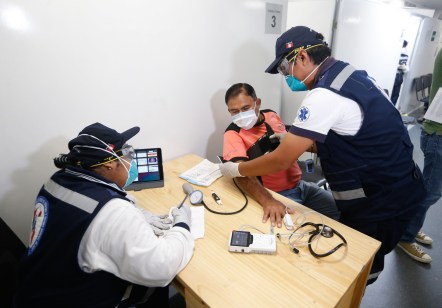 Atencion pacientes coronavirus en aeropuerto jorge chavez